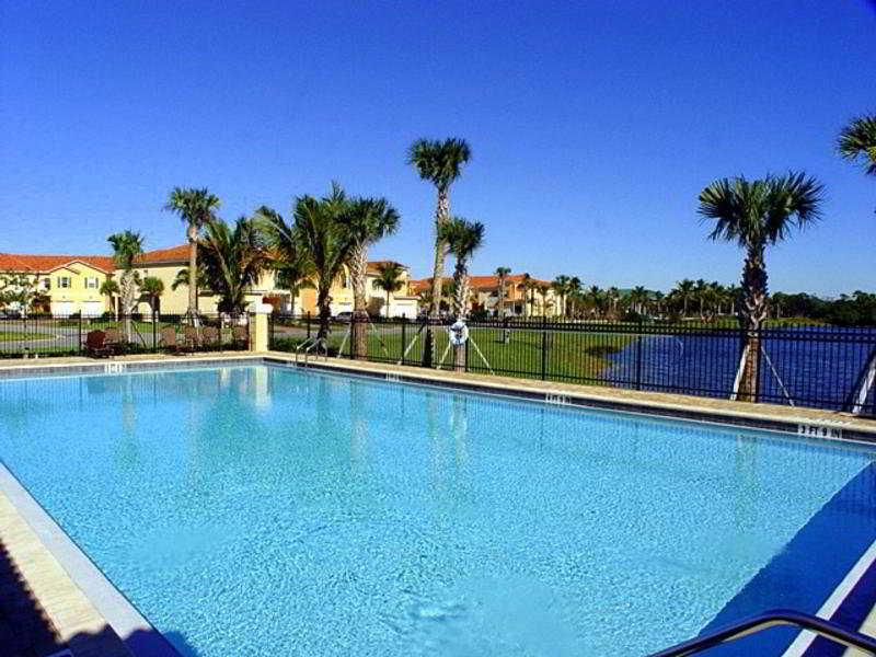 Universal Vacation Homes Fort Myers Exterior photo